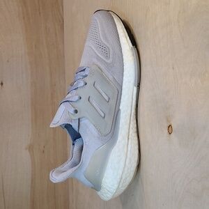 Adidas Ultraboost 22 Womens Grey Athletic Running Shoe